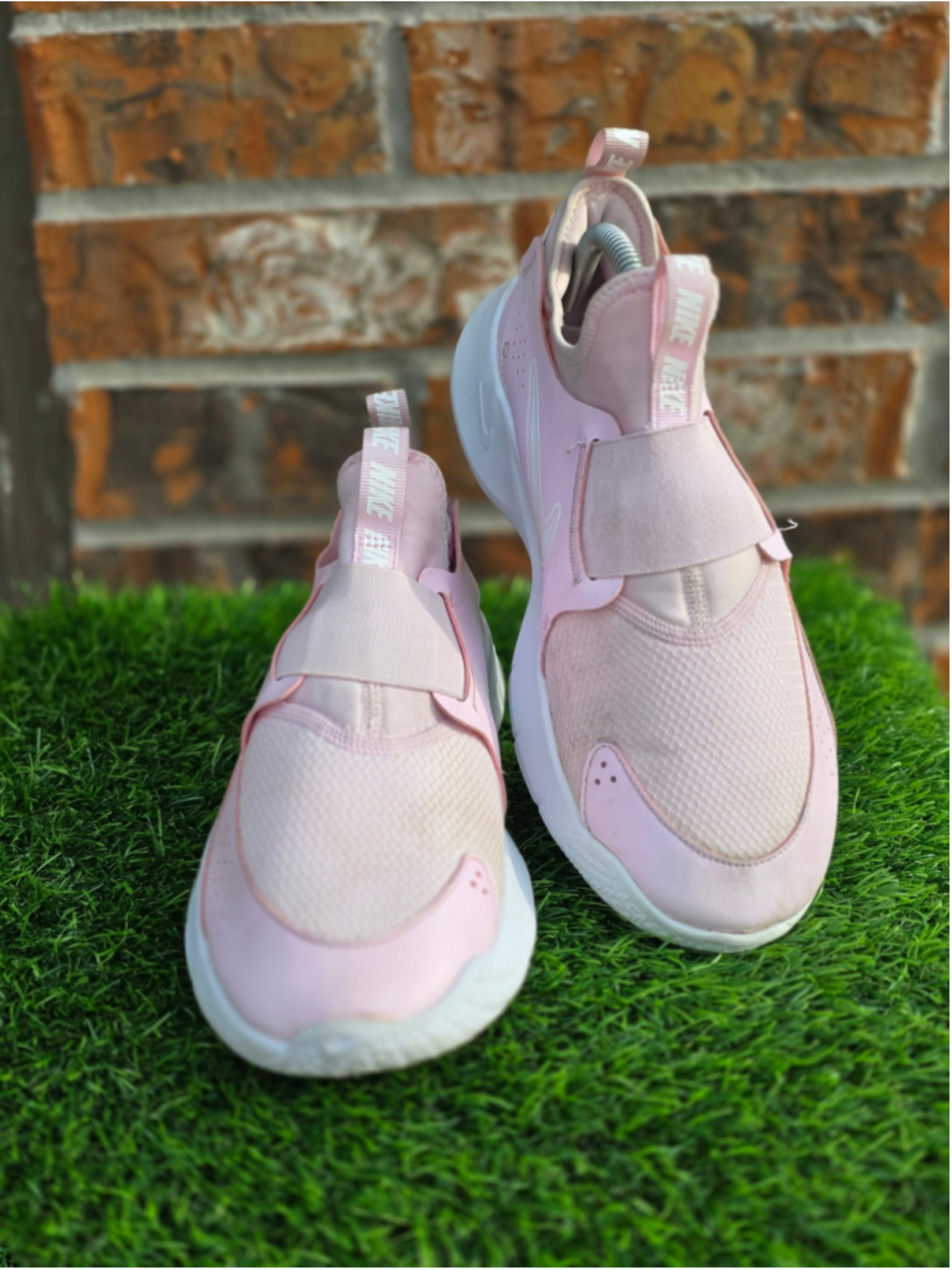 Nike Sneakers Size 7 Big Girl Pink and White Slip-On Shoes